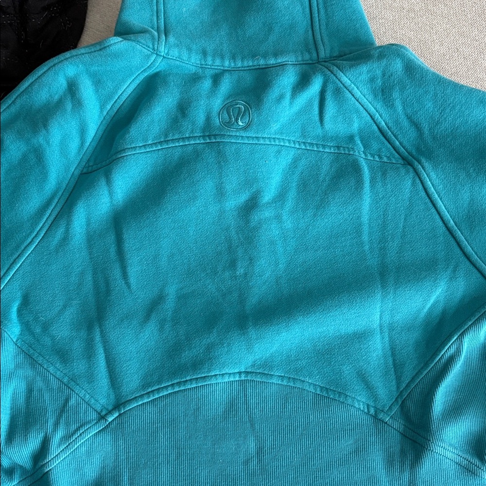 Lululemon Athletica Turquoise Fleece sweatshirt - Picture 5 of 5